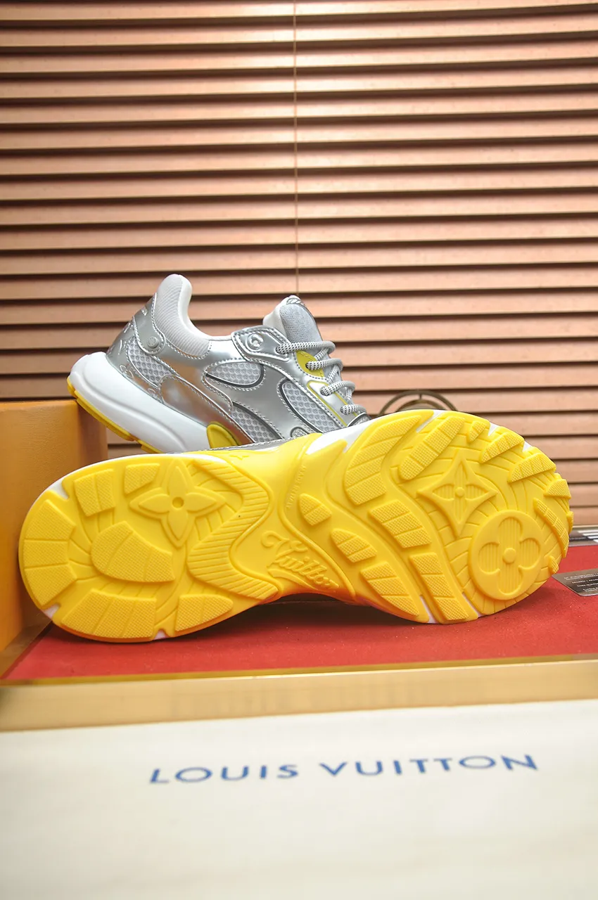 Men's men's shoes 💰640💶[LOUIS VUITTON] (couples 💑 style) new original order 🍀LV Louis Vuitton * - top version of LV classic trendy shoes! Made of imported original fabrics, mesh lining, and original wear-resistant rubber foam outsole! High quality products! Size (Female 35-39) (Male 39-44)